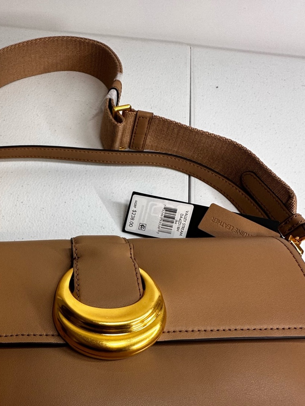 Donna Karan Valley Stream Tan Leather Flap Bag Gold Hardware Crossbody NWT - Picture 9 of 9